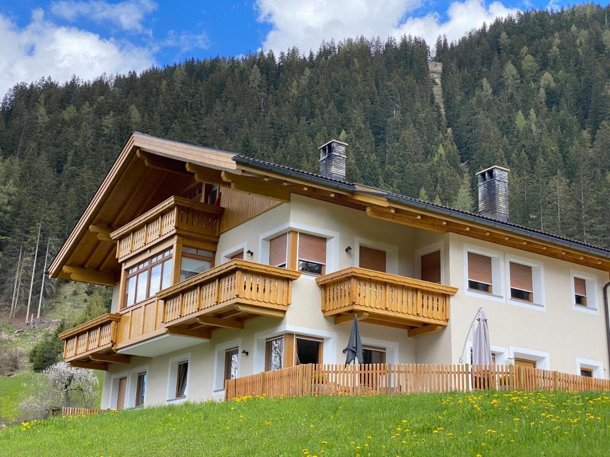 Apartments Oberhollenzer Braies  Exterior photo